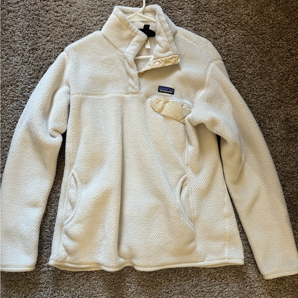 Women’s Patagonia Sweatshirt